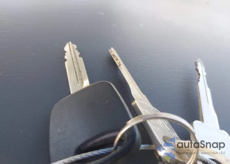 2004 Ford E-250 Commercial/Recreational from USA, damaged, VIN 1FTNE24W24HB50555